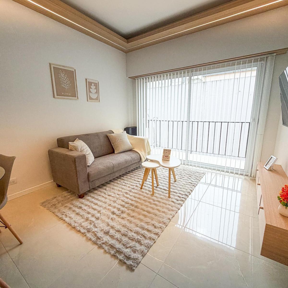 Depto 3 amb reciclado, 51m² con balcón — Centro