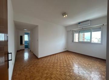 Departamento · 43m² · 3 Ambientes · 3 Ambientes 9º Piso Super Luminoso. Todo Externo 43 m²