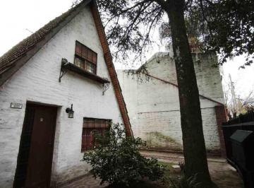 Casa · 85m² · 3 Ambientes · 2 Cocheras · Venta Casa 3amb + Casa 2amb Ciudad Evita Multifam.