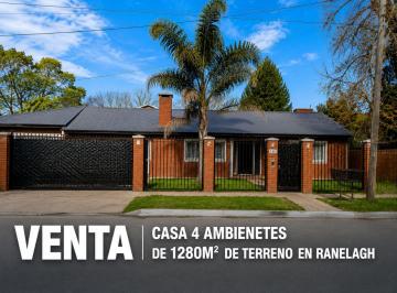Casa · 230m² · 4 Ambientes · 3 Cocheras · Venta Casa con Pileta en Lote 1.279 m² Sourigues