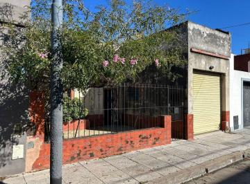 Casa · 131m² · 5 Ambientes · 1 Cochera · Venta de Casa en Pasaje a Reciclar - Villa Devoto