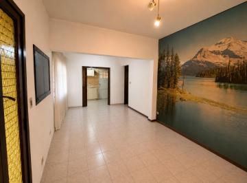 Casa · 88m² · 2 Ambientes · 1 Cochera · Casa en Venta Bernal