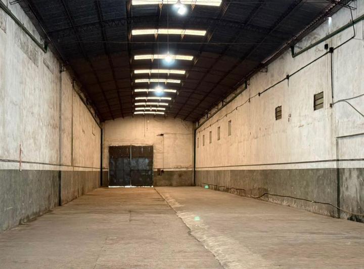 Bodega-Galpón · 810m²