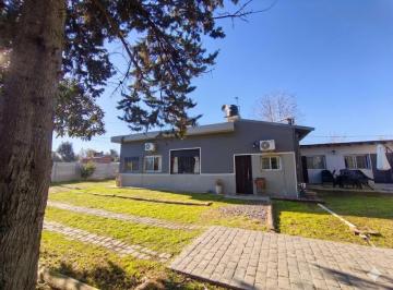 Casa · 726m² · 6 Ambientes · 2 Cocheras · Casa en Venta 3 Dorm. Amplio Patio