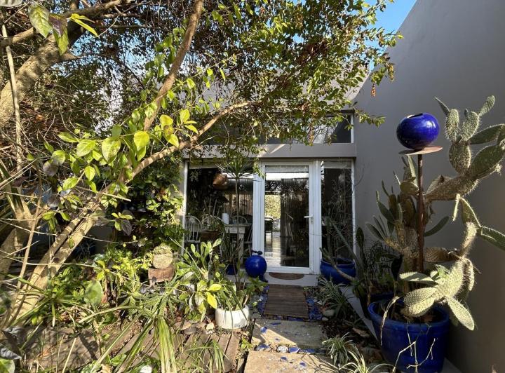 Casa · 101m² · 4 Ambientes · 3 Cocheras