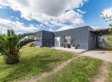 Quinta vacacional · 139m² · 4 Dormitorios · 3 Cocheras · Venta Casa 5 Ambientes Lote 833 m en Maschwitz