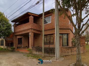 Casa · 190m² · 3 Dormitorios · 1 Cochera · Venta Casa San Luis