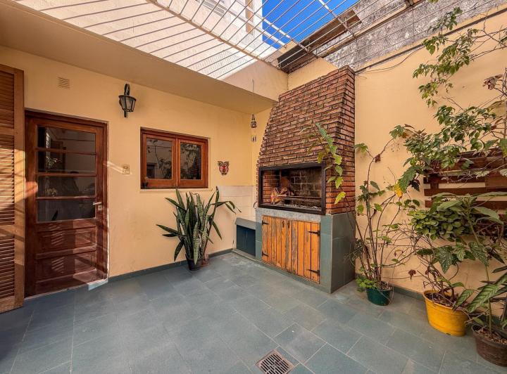 Casa · 100m² · 6 Ambientes