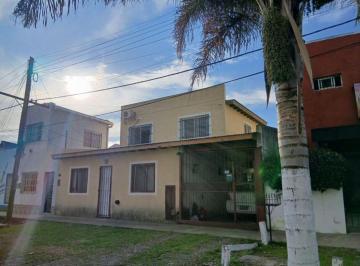 Casa de 5 ambientes, Pilar · Pilar! Casa 2 Ptas con Depto, Entre Panameric. y Pilar Centro!
