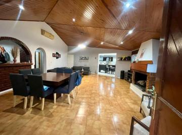 Casa de 7 ambientes, Vistalba · Vendo Casa Barrio La Capilla
