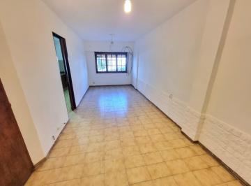 living comedor · Departamento 2 Dorm. Planta Baja con Cochera Exclusiva y Patio - Próximo Alto Rosario