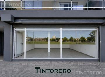 Local comercial · 49m² · Alquiler Local a La Calle en Ezeiza