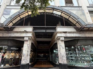 Local comercial · 56m² · 1 Ambiente · Local Comercial en Alquiler. Galería Victoria Mall