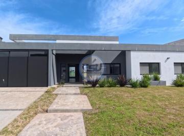 Casa · 175m² · 5 Ambientes · 1 Cochera · Venta Casa a Estrenar Al Lago Principado Ciudad Nautica