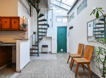 PH · 70m² · 2 Ambientes · Venta PH 2 Amb Amplios con Balcon en Villa Urquiza - Luminoso Sin Expensas!