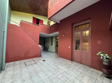PH · 76m² · 5 Ambientes · Venta PH con Entrada Indep. Patio y Ter. en Flores