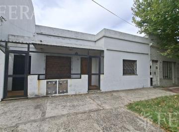 Casa · 165m² · 5 Ambientes · Venta Casa Multifamiliar en Sarandi