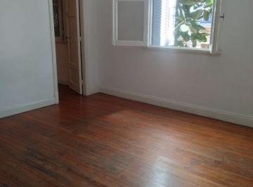 Departamento de 3 ambientes, Constitución · Alquiler 3 Amb C/dep Antiguo Muy Amplio 1º por Escalera