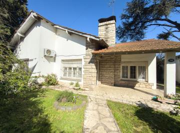 Casa · 120m² · 4 Ambientes · Venta Casa Amplio Parque, Adrogue, Alte. Brown