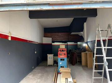 Local comercial · 48m² · Local Comercial Alquiler Lomas del Mirador
