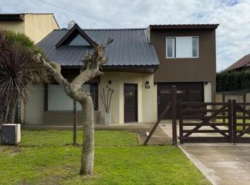 Casa de 4 ambientes, Mar del Plata · Casa de 4 Ambientes, Desarrollada en Dos Plantas, Barrio Los Tilos.