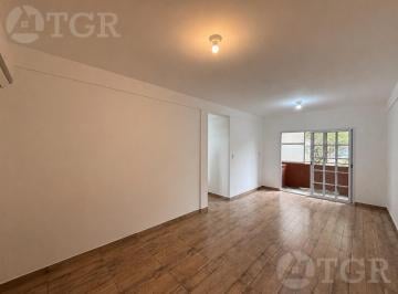 Departamento · 51m² · 3 Ambientes · Departamento en Venta de 3 Ambientes en Flores