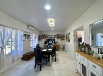 Casa · 70m² · 4 Ambientes · Venta Casa 4 Ambientes en Altos de Podesta