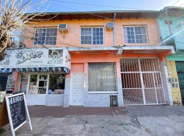 Casa · 242m² · 7 Ambientes · Departamento y Locales en Block en Talar - Tigre