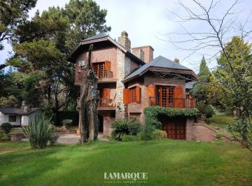 Casa · 1709m² · 5 Ambientes · 046 - 31a (Carilo) | Chalet 3 Dorm. (6 Personas)