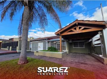 Casa · 180m² · 3 Ambientes · 2 Cocheras · Casa en Venta 3 Ambientes con Garaje y Piscina - Ciudad Evita