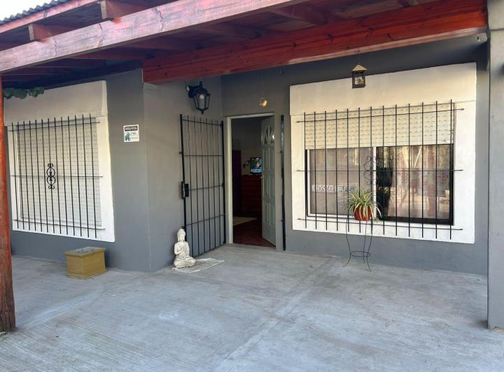 Casa · 300m² · 3 Ambientes · 3 Cocheras