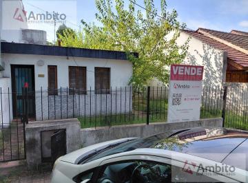 Terreno · 75m² · 3 Ambientes · 1 Cochera · Casa/lote en City Bell. Comercial