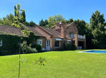 Casa · 270m² · 4 Ambientes · 3 Cocheras · Casa en Alquiler | Martindale Country Club