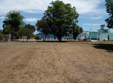 Casa de 4 ambientes, La Plata · Venta de Terreno con Casa Quinta