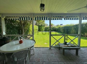 Casa · 83m² · 3 Ambientes · 2 Cocheras · Venta Casa B°cerrado Tres Horquetas 3 Amb + Escritorio y Piscina