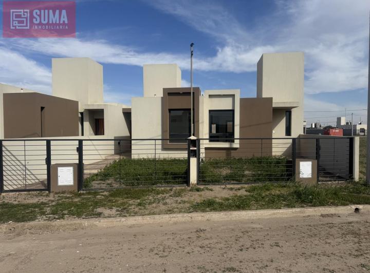 Casa · 51m² · 2 Ambientes · 1 Cochera