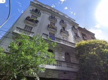 Departamento · 102m² · 4 Ambientes · Depto. 5 Amb. Al Frente, 106 m², a Reciclar — Congreso