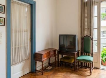 Departamento · 102m² · 4 Ambientes · Depto. 5 Amb. Al Frente, 106 m², a Reciclar — Congreso