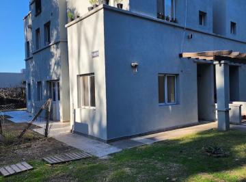 Departamento · 69m² · 2 Ambientes · 1 Cochera · Departamento con Jardín - Oportunidad en Venta Los 3 Coniles, Pilar, Gba Norte