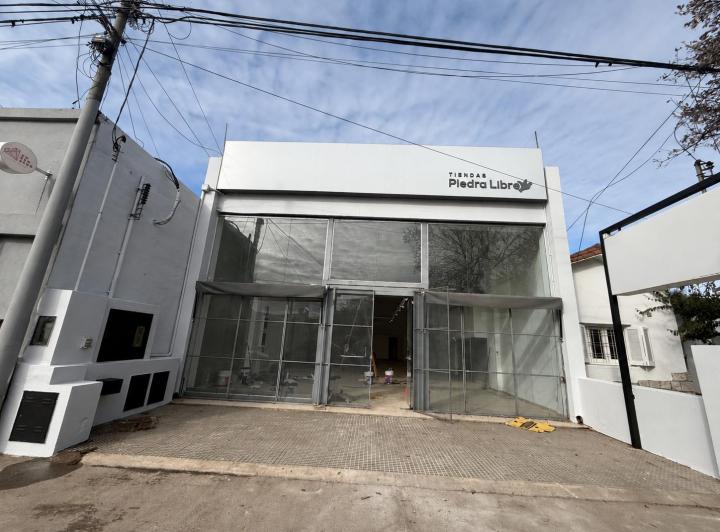Local comercial · 260m²