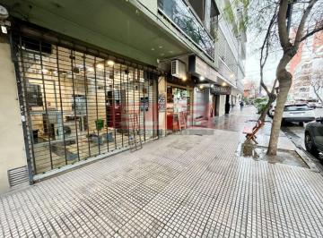 Local comercial , Villa Urquiza · Excelente Local con Sotano Sobre Av Olazabal