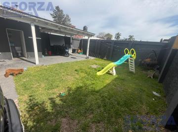 Casa · 200m² · 4 Ambientes · 1 Cochera · Casa en Bella Vista