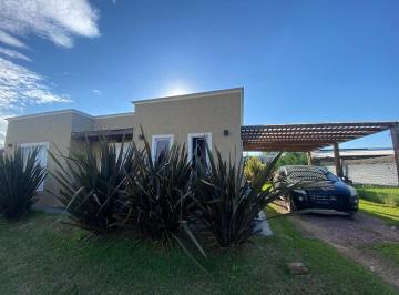 Casa · 60m² · 3 Ambientes · 1 Cochera · Casa en Alquiler Barrio Los Mirtillos Zárate