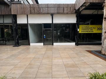 Local comercial · 90m² · 1 Ambiente · Local en Funes