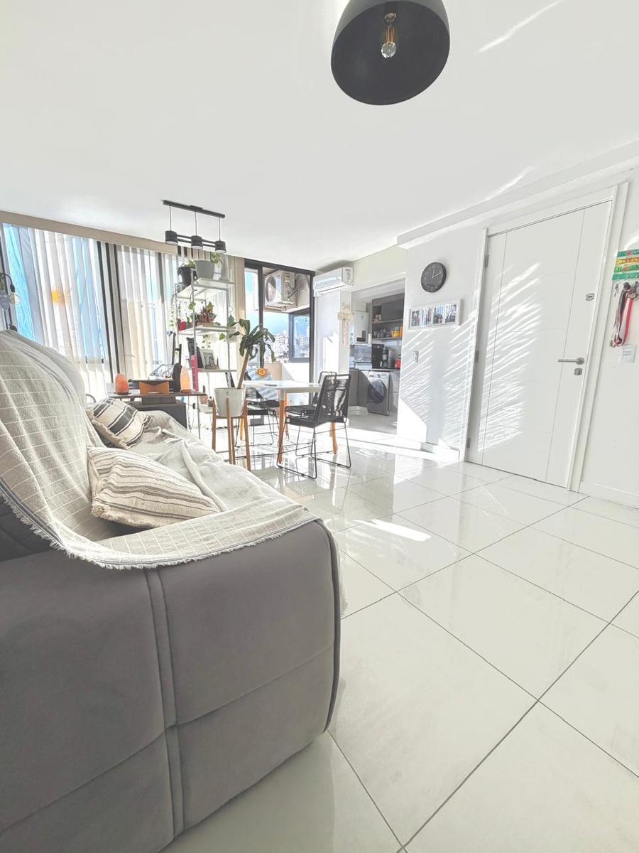 Exclusivo departamento de 3 ambientes en Edificio Thames VII en zona Tribunales