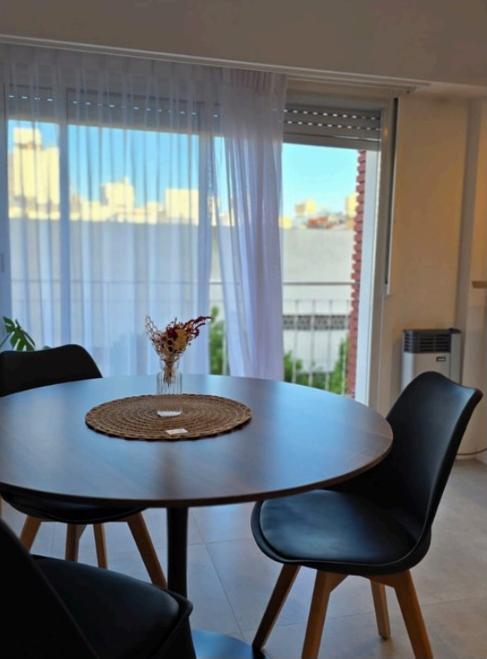 Venta de Departamento 2 ambientes con cochera en el Centro
