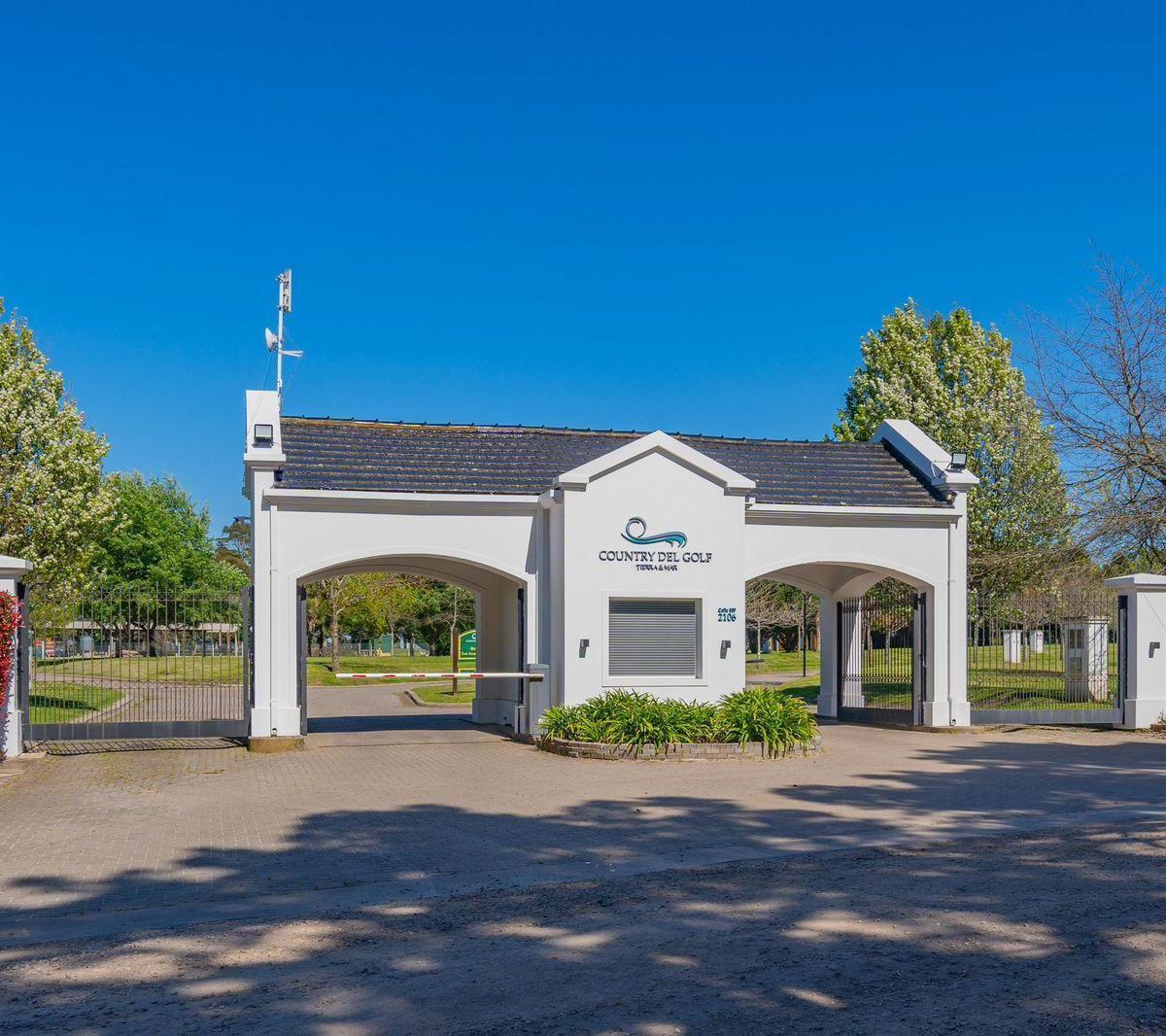 Terreno en venta en el exclusivo barrio de Tierra y Mar, ubicado en la Costa Atlántica