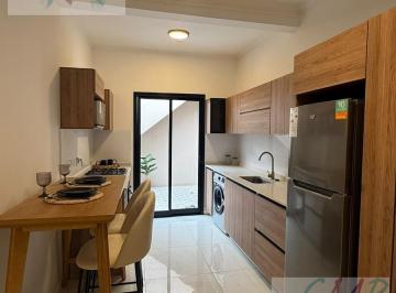 Casa · 150m² · 4 Ambientes · 1 Cochera · Casa en Nueva Pompeya