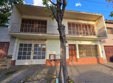 Casa de 5 ambientes, Las Heras · Oportunidad en Las Heras Centro