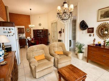 PH · 132m² · 5 Ambientes · Venta PH 5 Amb Floresta Sin Expensas con Terraza
